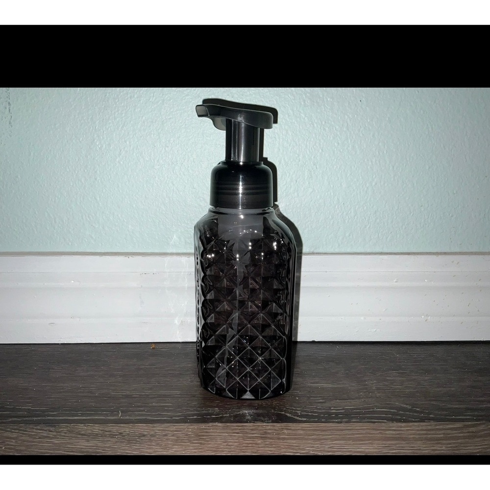 Bath and Body Works Hand Soap Black Diamond Glass Foaming Pump Dispenser
